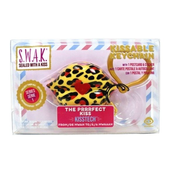 WowWee Sealed With a Kiss Kissable Keychain The Prrrfect Kiss S.W.A.K - Picture 1 of 3